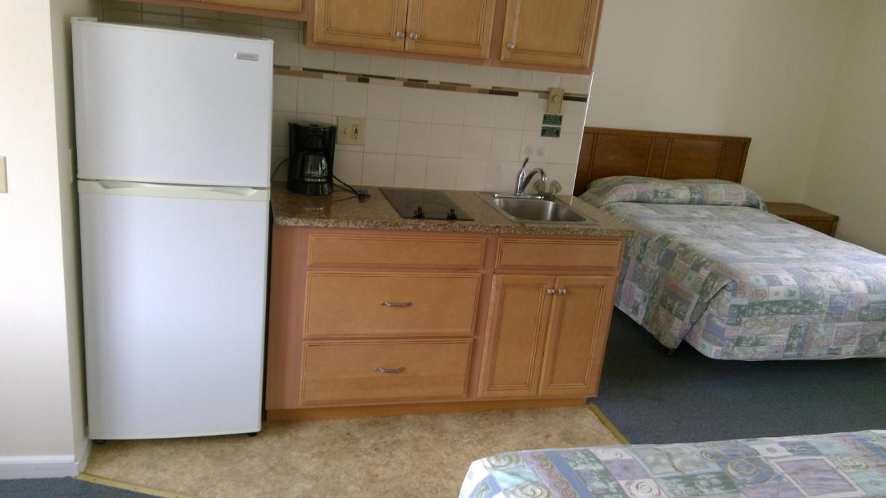 Village Green Motel Yarmouth Port Εξωτερικό φωτογραφία