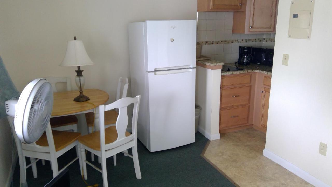 Village Green Motel Yarmouth Port Εξωτερικό φωτογραφία